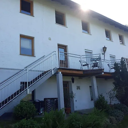 Kieslinger Hilde * 阿尔拉赫